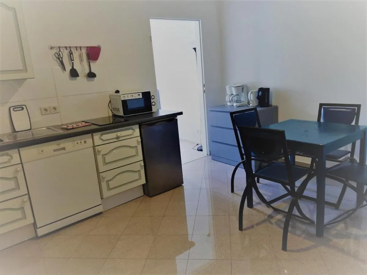 Mehrbett-Apartment 7 Citynah, Einfache Ausstattung Hamburg